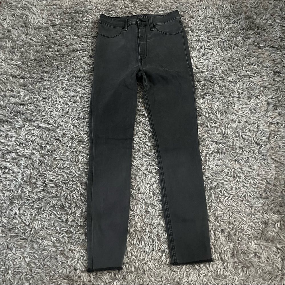 Abercrombie and fitch black high rise ankle Jeggings size 4s